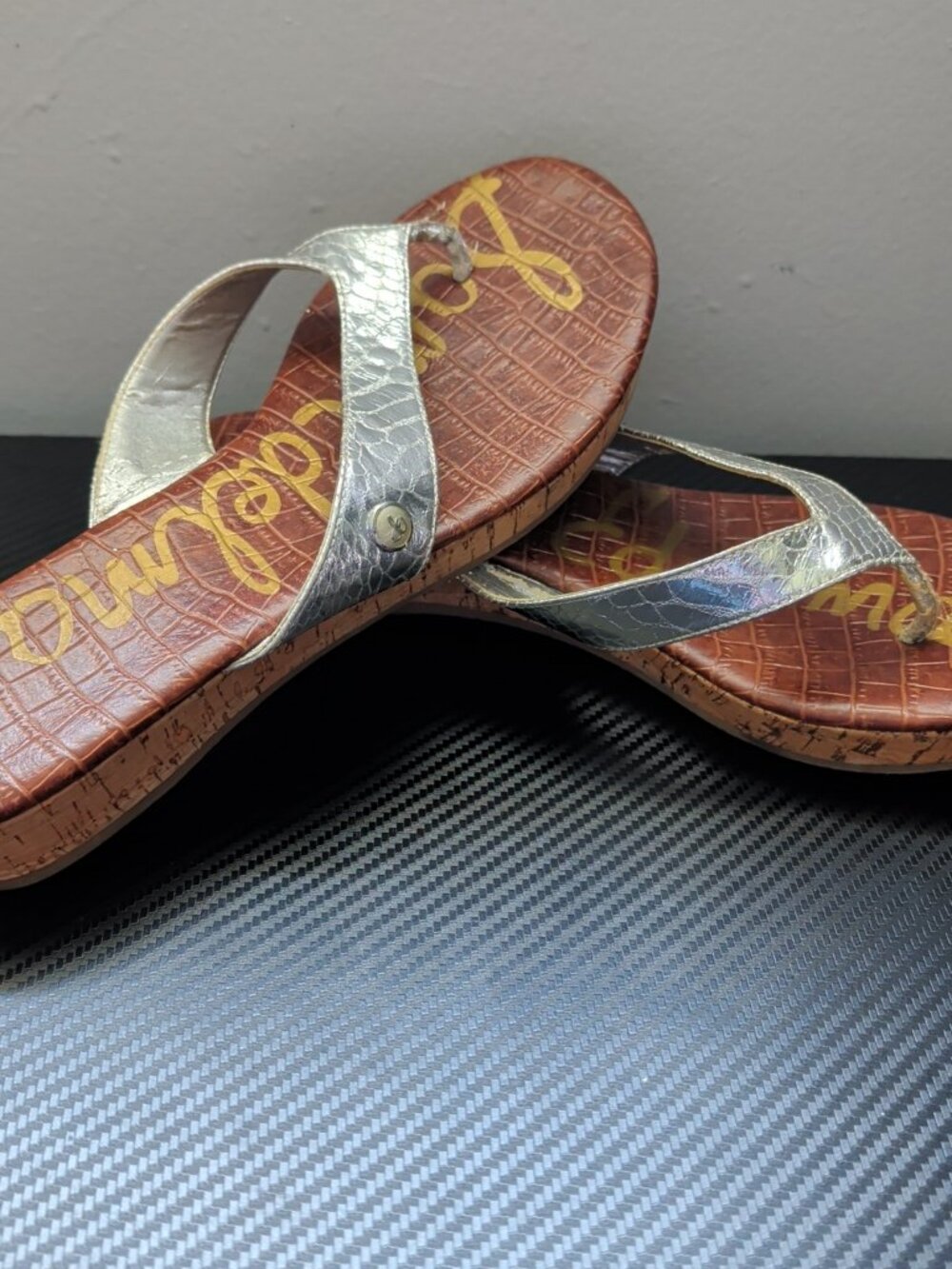Sam Edelman Women's Tanya Silver Thong Toe Post Low Platform Sandal FS 9M